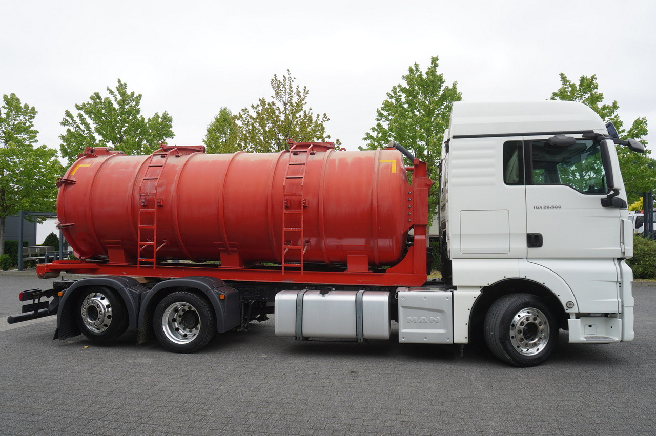 MAN TGX 26.500 / NEW Stal Septic barrel 13000 l / steering 3rd axle - Cuba de purín: foto 5 MAN TGX 26.500 / NEW Stal Septic barrel 13000 l / steering 3rd axle - Cuba de purín: foto 5