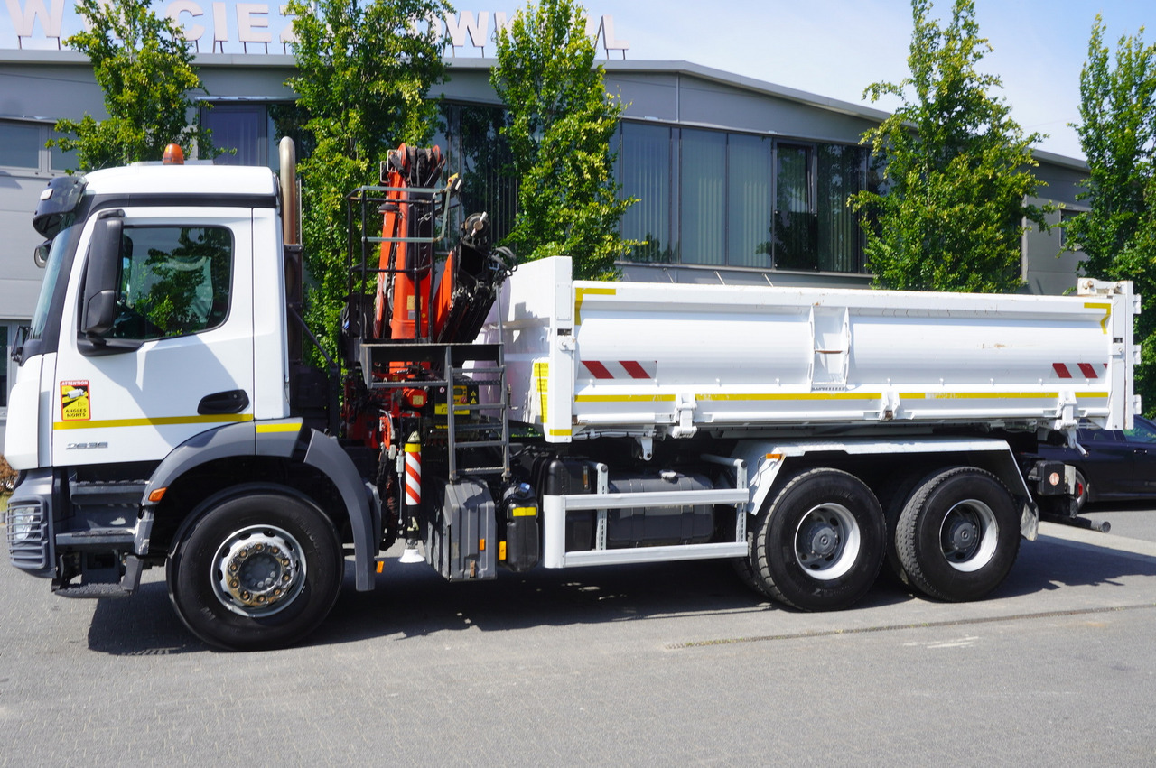 MERCEDES-BENZ AROCS 2636 / Fassi F155A.0.22 crane 6t / 120 tho. km / 3-sided dump truck / 2 x Bordmatic - Camión volquete, Camión grúa: foto 4 MERCEDES-BENZ AROCS 2636 / Fassi F155A.0.22 crane 6t / 120 tho. km / 3-sided dump truck / 2 x Bordmatic - Camión volquete, Camión grúa: foto 4