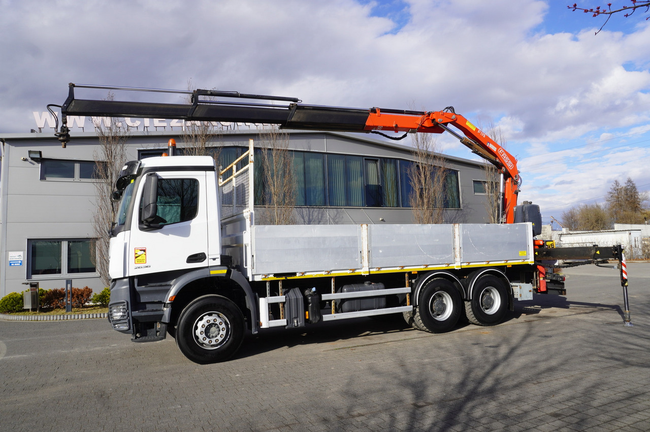 MERCEDES-BENZ AROCS 2636 Flatbed / HDS FASSI F175 7.7 T / 150,000 km - Camión grúa: foto 4 MERCEDES-BENZ AROCS 2636 Flatbed / HDS FASSI F175 7.7 T / 150,000 km - Camión grúa: foto 4