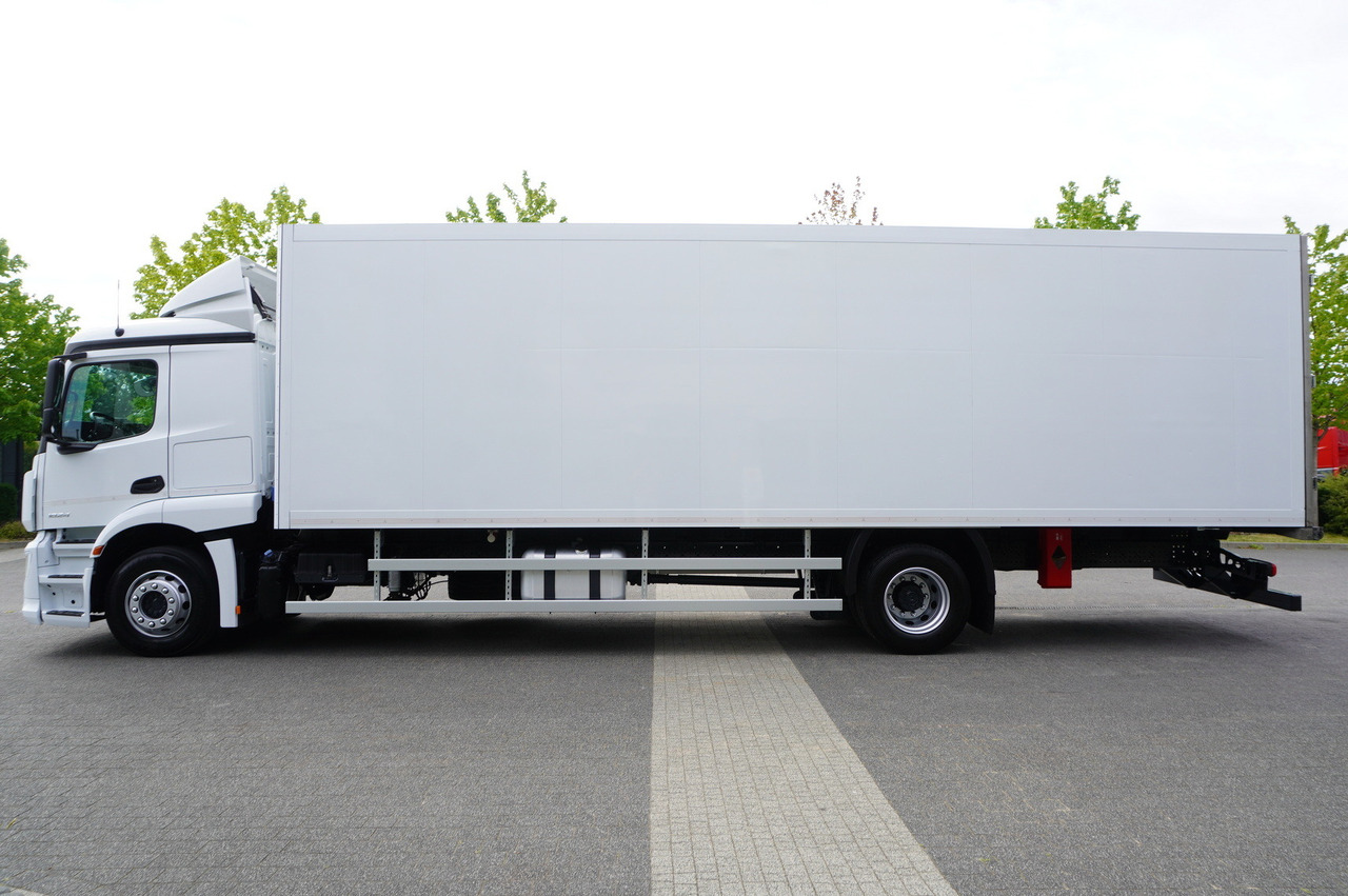 MERCEDES-BENZ Actros 1824 / Refrigerator 22 EPAL / Carrier Supra 850 / Sleeping cabin - Camión frigorífico: foto 2 MERCEDES-BENZ Actros 1824 / Refrigerator 22 EPAL / Carrier Supra 850 / Sleeping cabin - Camión frigorífico: foto 2