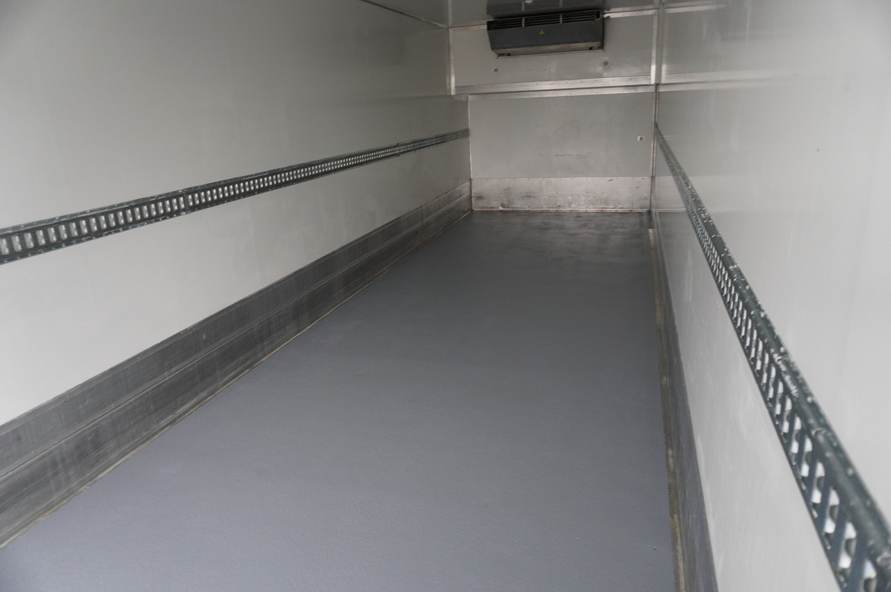 Camión frigorífico MERCEDES-BENZ Actros 1824 / Refrigerator 22 EPAL / Carrier Supra 950 / Sleeping cabin: foto 11