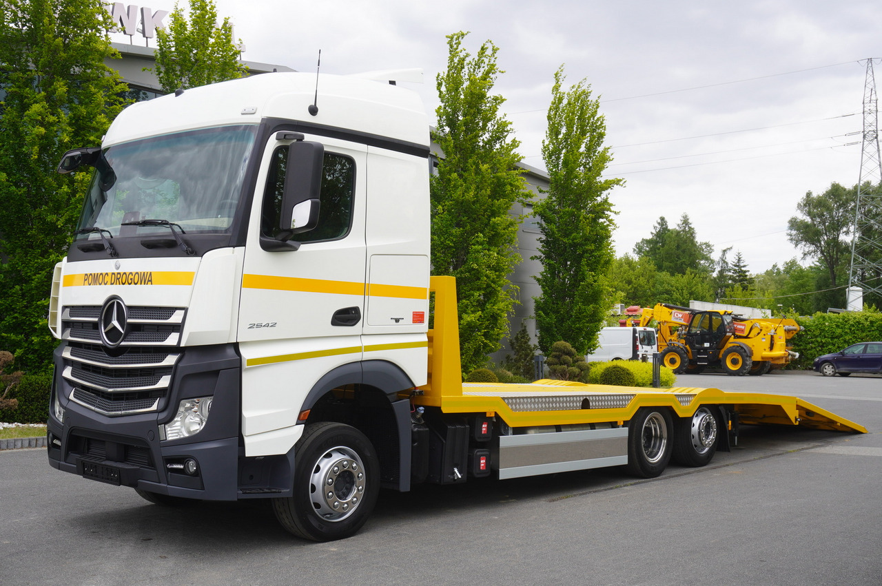 MERCEDES-BENZ Actros 2542 / NEW tow truck / steered 3rd axle - Camión portavehículos: foto 1 MERCEDES-BENZ Actros 2542 / NEW tow truck / steered 3rd axle - Camión portavehículos: foto 1
