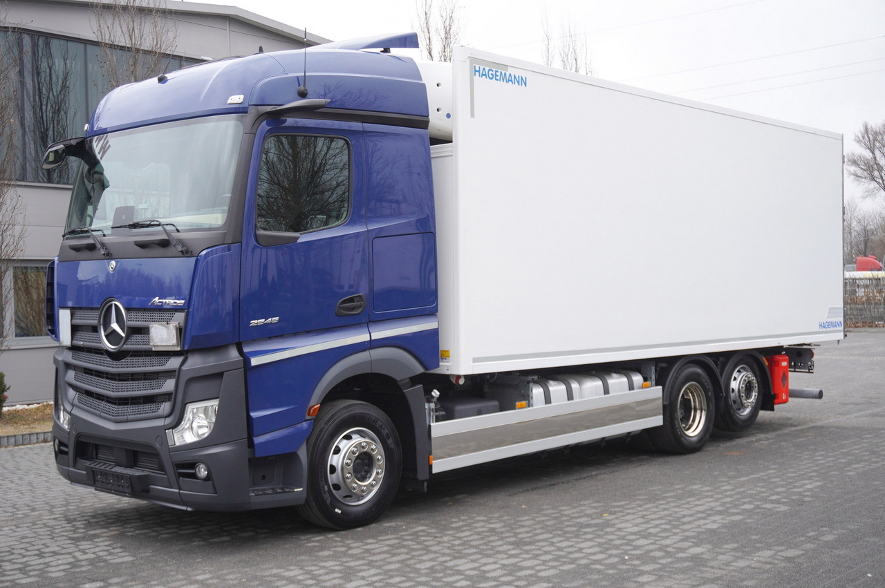MERCEDES-BENZ Actros 2545 / 2021 / Hagemann refrigerator Multitemperature - Camión frigorífico: foto 1 MERCEDES-BENZ Actros 2545 / 2021 / Hagemann refrigerator Multitemperature - Camión frigorífico: foto 1
