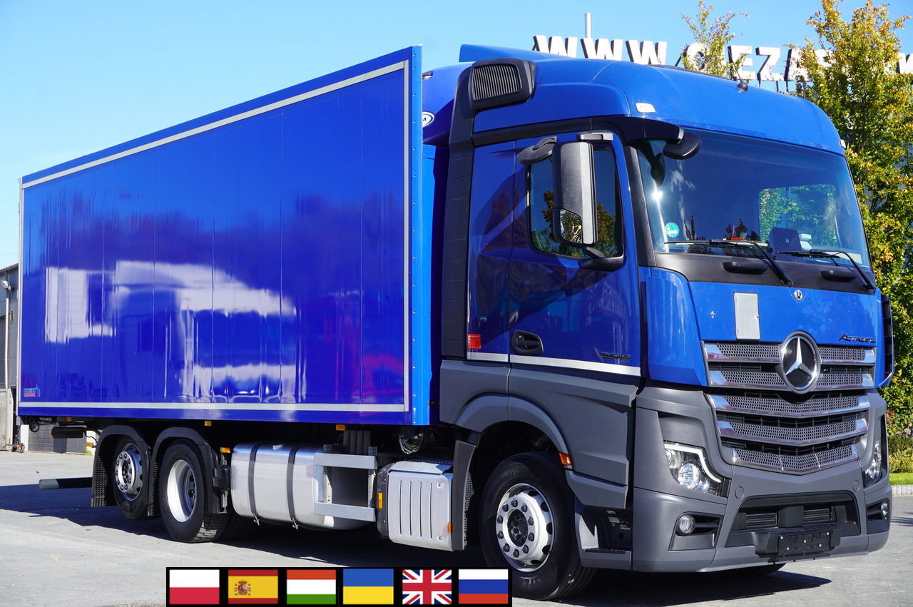 MERCEDES-BENZ Actros 2545 MP5 6×2 / Schmitz 19 EPAL refrigerator / 2023 - Camión frigorífico: foto 1 MERCEDES-BENZ Actros 2545 MP5 6×2 / Schmitz 19 EPAL refrigerator / 2023 - Camión frigorífico: foto 1