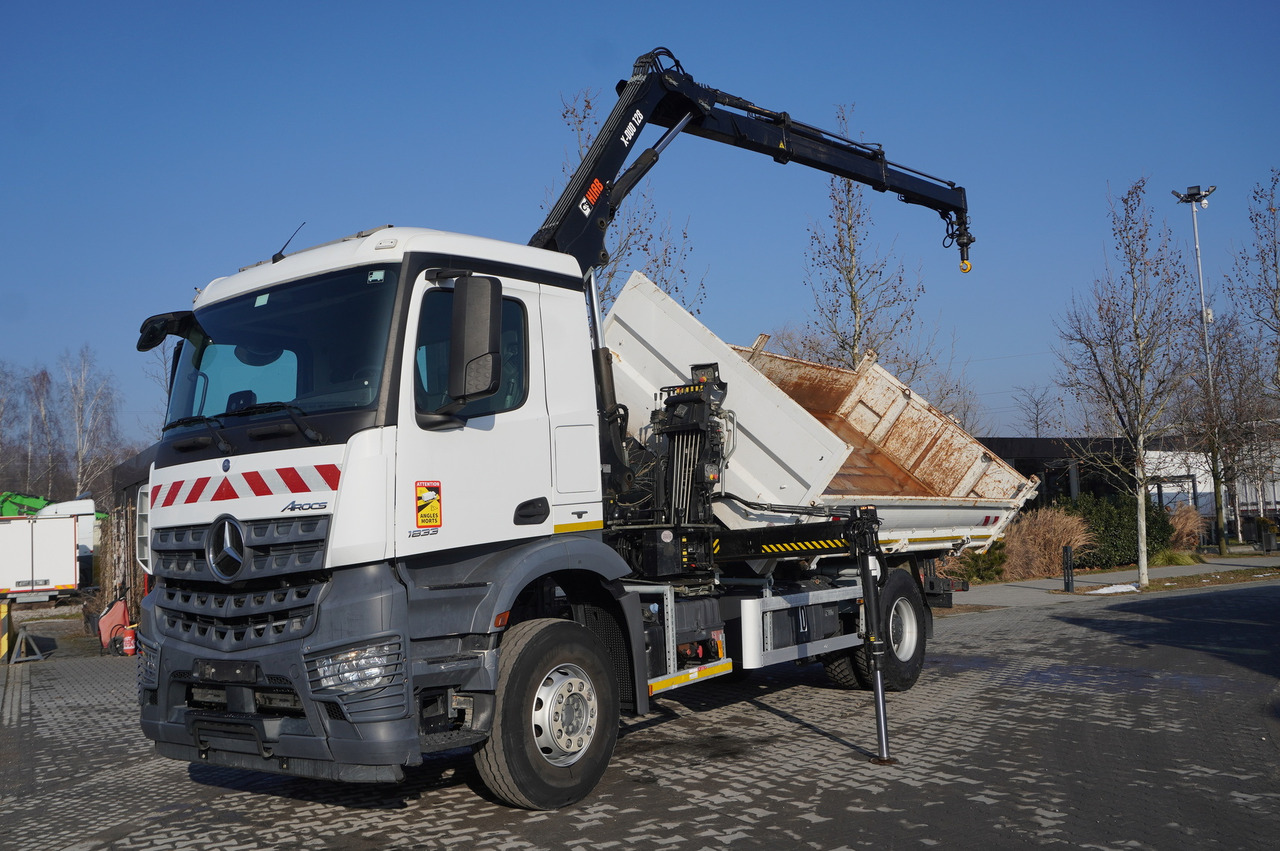 Camión grúa, Camión grúa MERCEDES-BENZ Arocs 1833 / 87,000 km!!! / Hds HIAB X-DUO 128 B-2 / three-sided tipper: foto 26