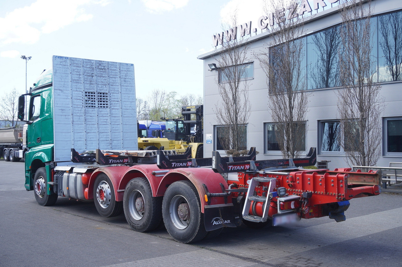 Mercedes-Benz Arocs 3563 8 × 4 / 630 HP / steered axle / Logging superstructure - Camión forestal: foto 5 Mercedes-Benz Arocs 3563 8 × 4 / 630 HP / steered axle / Logging superstructure - Camión forestal: foto 5