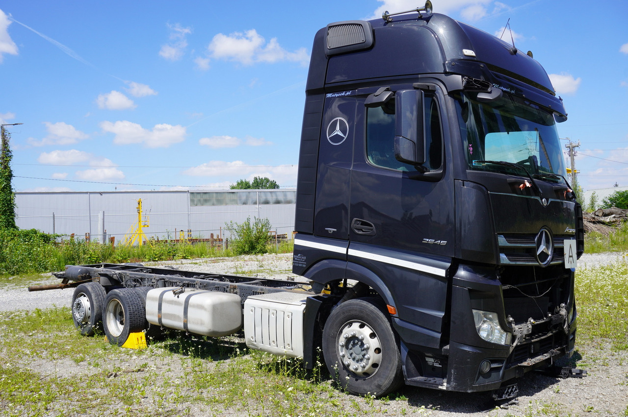 MERCEDES-BENZ Actros 2545 GIGA / without engine - Piezas de recambio: foto 1 MERCEDES-BENZ Actros 2545 GIGA / without engine - Piezas de recambio: foto 1