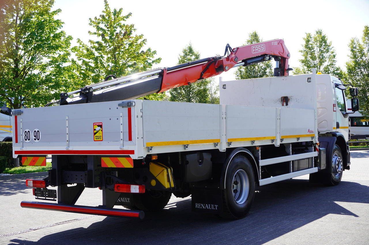 RENAULT C280 DTI 8 / FASSI crane 5.6 T / range 8 m / Flatbed 15 EPAL - Camión caja abierta, Camión grúa: foto 5 RENAULT C280 DTI 8 / FASSI crane 5.6 T / range 8 m / Flatbed 15 EPAL - Camión caja abierta, Camión grúa: foto 5