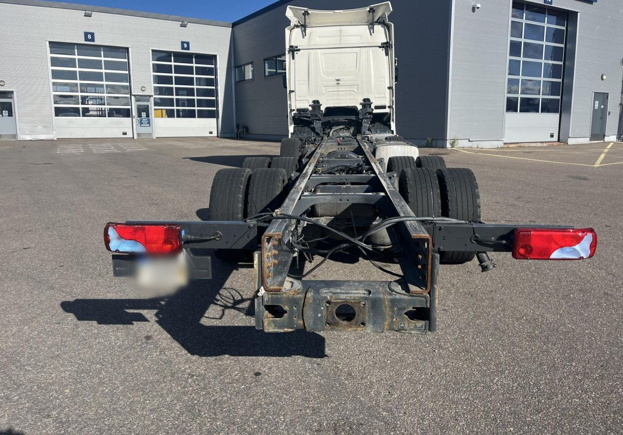 SCANIA R 540 B8x4NB / Truck chassis / Sleeper cab - Camión grúa: foto 4 SCANIA R 540 B8x4NB / Truck chassis / Sleeper cab - Camión grúa: foto 4