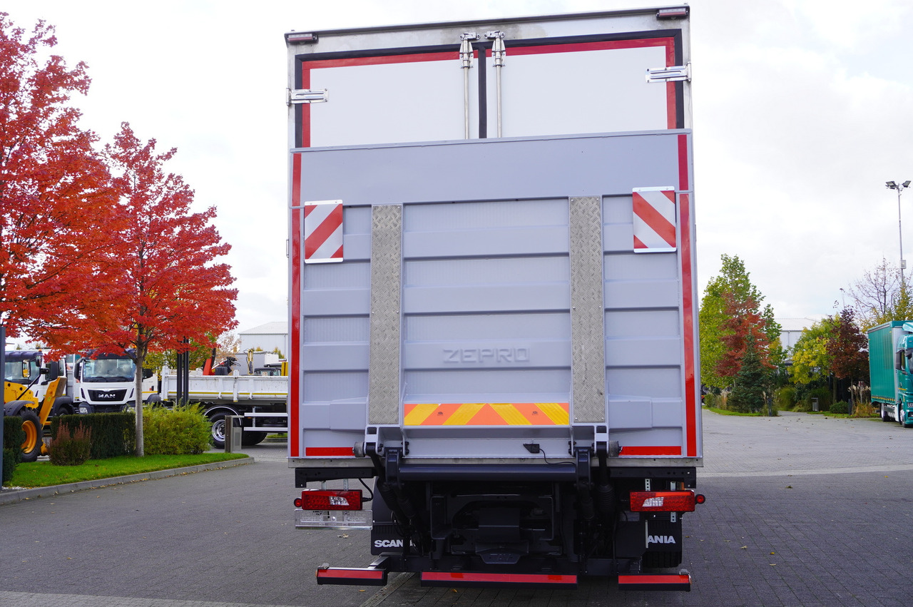 SCANIA R500 E6 6x2 / Lecapitaine 21 EPAL refrigerator / Carrier Supra 1150 / 2021 / steered axle - Camión frigorífico: foto 3 SCANIA R500 E6 6x2 / Lecapitaine 21 EPAL refrigerator / Carrier Supra 1150 / 2021 / steered axle - Camión frigorífico: foto 3