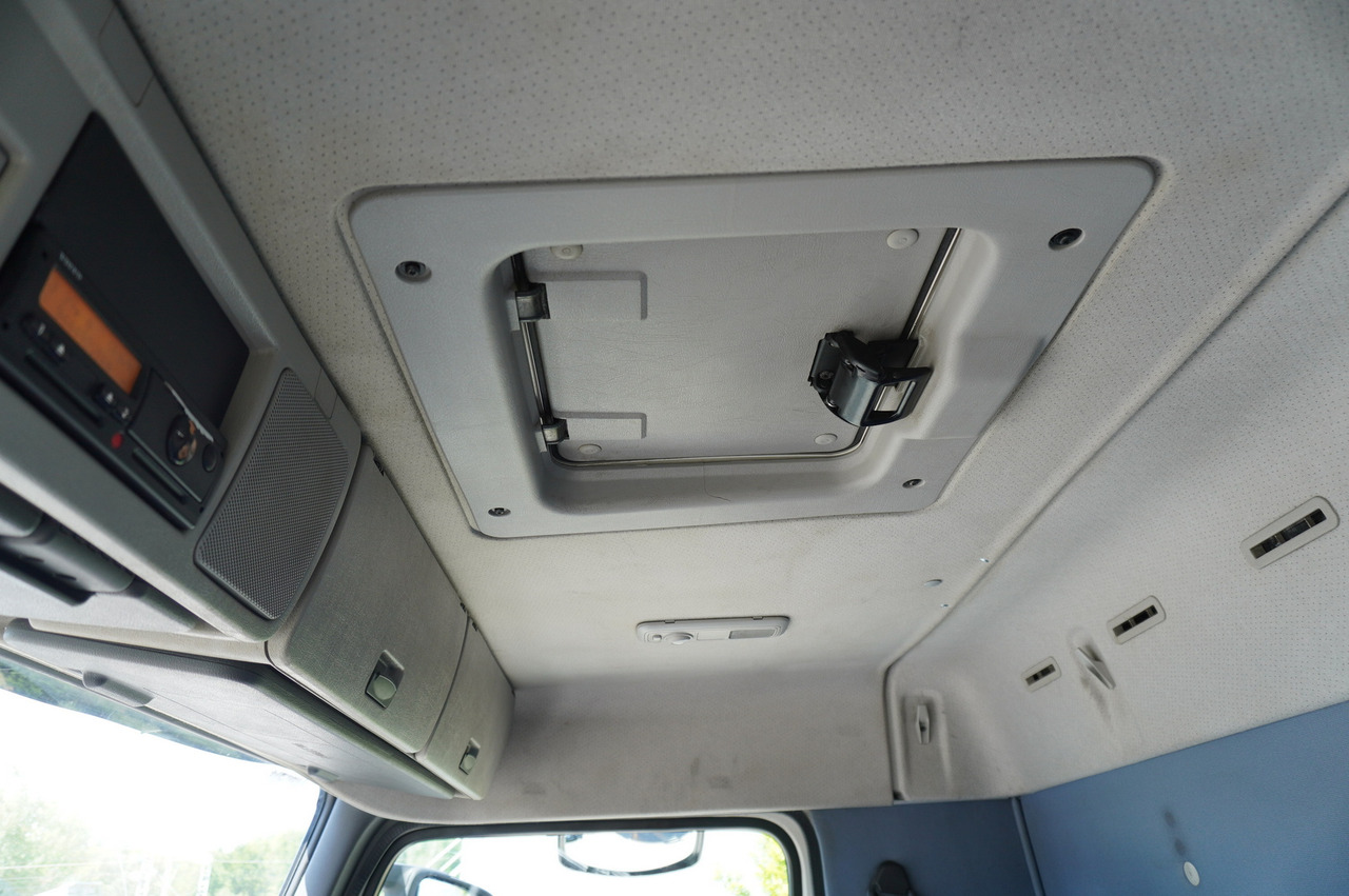 Camión frigorífico VOLVO FH 440 E5 6×2 Schmitz Refrigerator – pass-through Set 38 pallets: foto 24