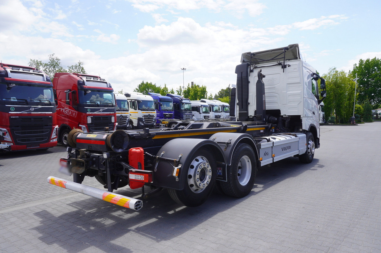 VOLVO FH 500 / VDL hooklift 21 tons / 2022 / steering 3d axle / 2 units - Camión multibasculante: foto 5 VOLVO FH 500 / VDL hooklift 21 tons / 2022 / steering 3d axle / 2 units - Camión multibasculante: foto 5