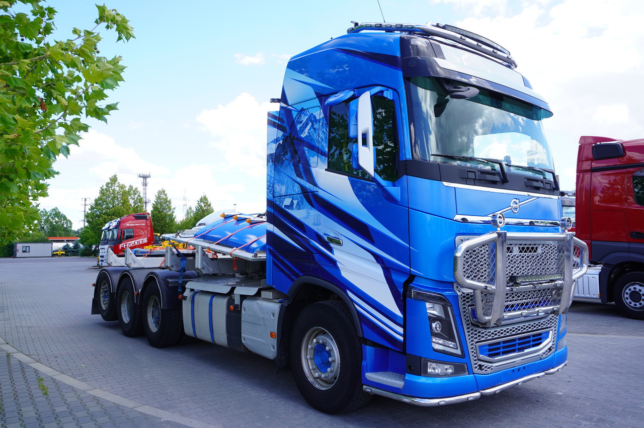VOLVO FH16 750 8x4 / ALUCAR stanchion superstructure / 7.6 m chassis / Steered axle - Camión chasis: foto 4 VOLVO FH16 750 8x4 / ALUCAR stanchion superstructure / 7.6 m chassis / Steered axle - Camión chasis: foto 4