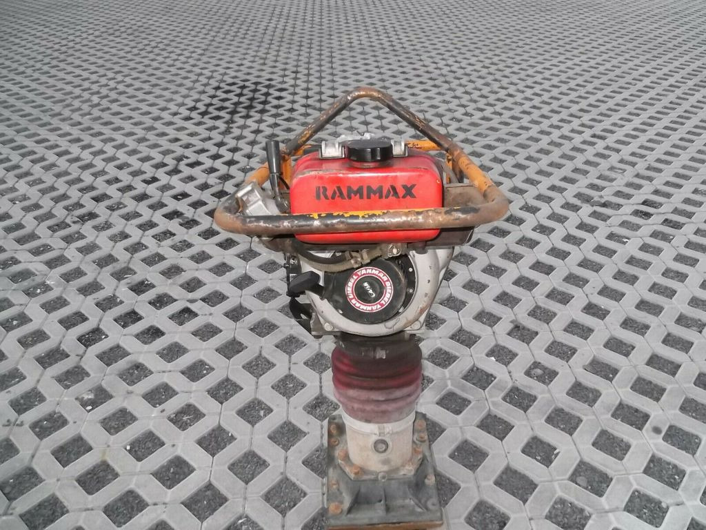 DELKO AX 7 D Stampfer - Vibroapisonador: foto 2 DELKO AX 7 D Stampfer - Vibroapisonador: foto 2