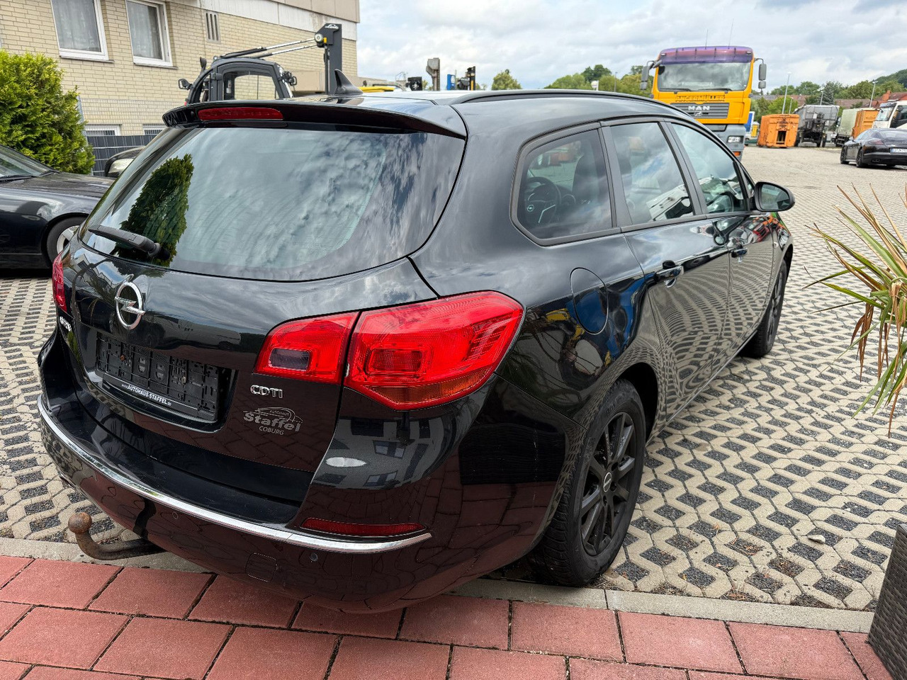 Opel Astra Sports Tourer 2.0 CDTI Sport 1 Hand - Coche: foto 5 Opel Astra Sports Tourer 2.0 CDTI Sport 1 Hand - Coche: foto 5