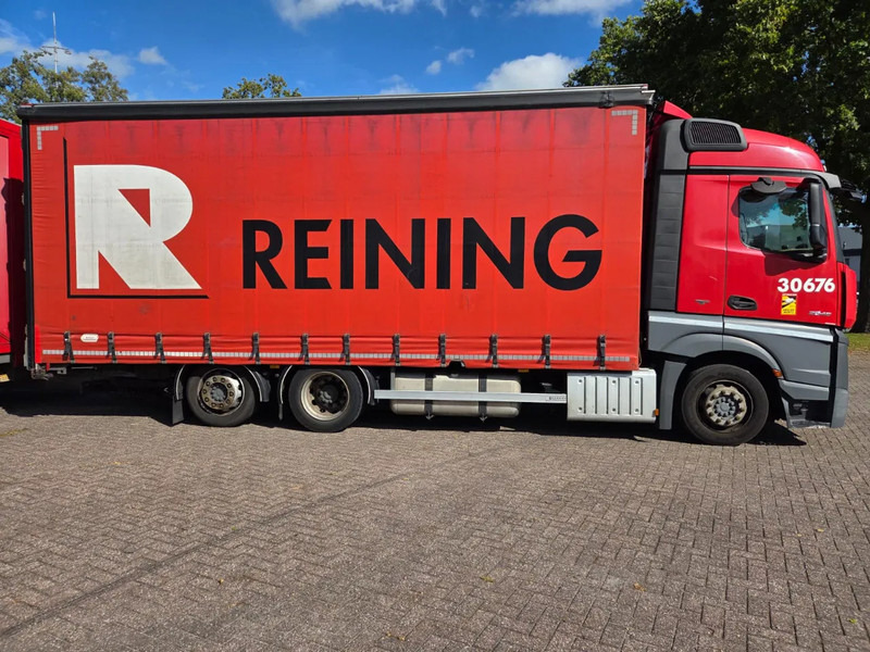 Mercedes-Benz Actros 2545 6X2 Retarder Volumecombi - Camión lona: foto 3 Mercedes-Benz Actros 2545 6X2 Retarder Volumecombi - Camión lona: foto 3
