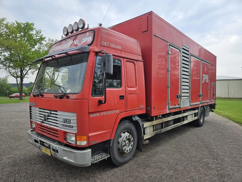 Camión caja cerrada Volvo FL 10: foto 1