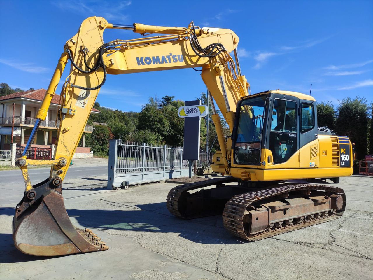 KOMATSU PC160LC-7 - Excavadora de cadenas: foto 1 KOMATSU PC160LC-7 - Excavadora de cadenas: foto 1