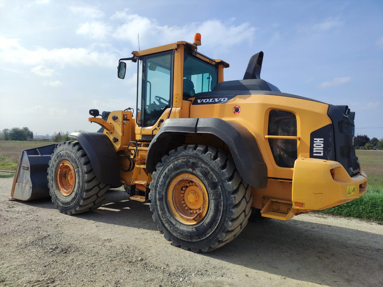 VOLVO L110H - Cargadora de ruedas: foto 2 VOLVO L110H - Cargadora de ruedas: foto 2