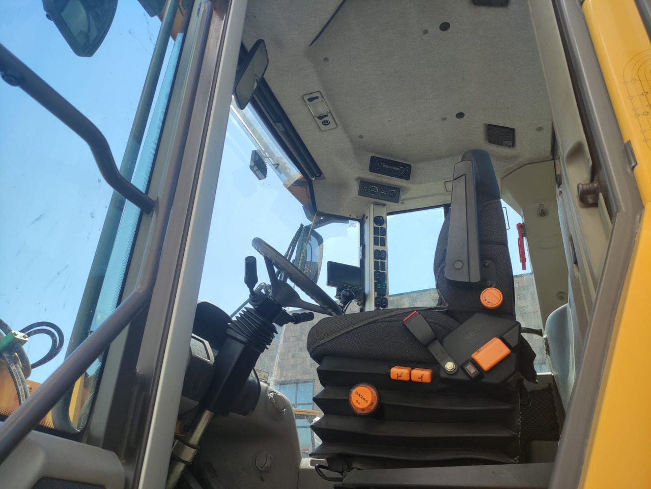 VOLVO L60F - Cargadora de ruedas: foto 5 VOLVO L60F - Cargadora de ruedas: foto 5