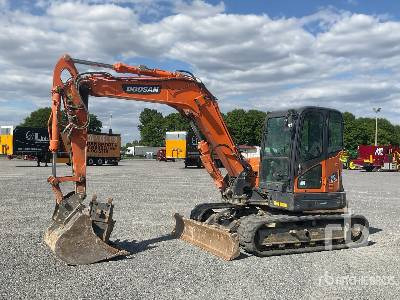 DOOSAN DX85R-3 - Excavadora de cadenas: foto 1 DOOSAN DX85R-3 - Excavadora de cadenas: foto 1