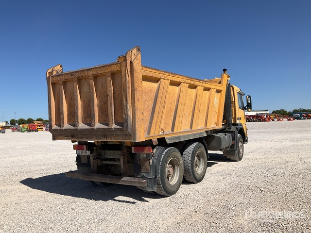 2001 Volvo FM12-380 6x4 T/A Dump Truck - Camión volquete: foto 4 2001 Volvo FM12-380 6x4 T/A Dump Truck - Camión volquete: foto 4