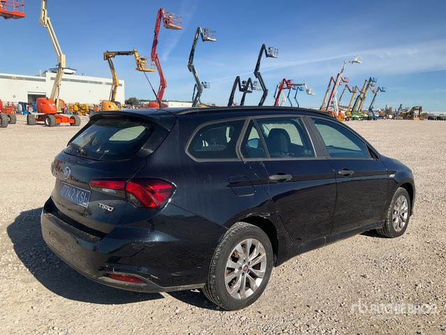 2018 Fiat Tipo Automobile - Coche: foto 3 2018 Fiat Tipo Automobile - Coche: foto 3