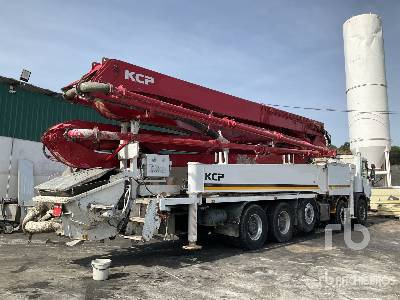 SCANIA PC124 C420 2005 KCP KCP48ZX200 48 m on 10x ... - Bomba de hormigón: foto 3 SCANIA PC124 C420 2005 KCP KCP48ZX200 48 m on 10x ... - Bomba de hormigón: foto 3