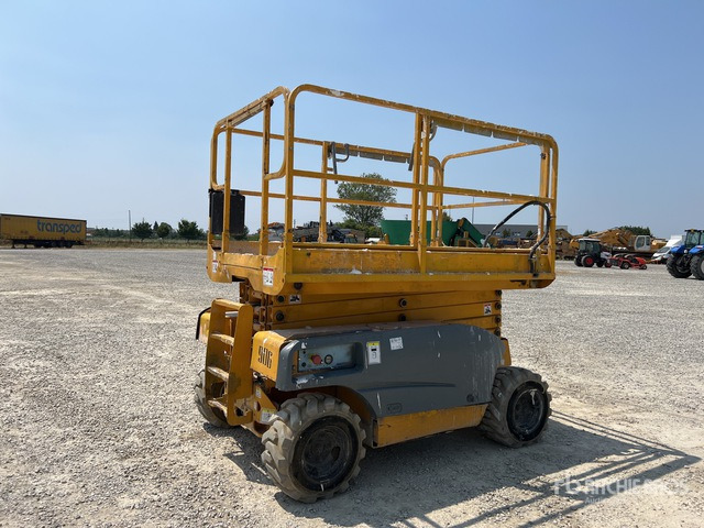 2006 Haulotte Compact 12RTE (Inoperable) Scissor Lift - Plataforma de tijeras: foto 4 2006 Haulotte Compact 12RTE (Inoperable) Scissor Lift - Plataforma de tijeras: foto 4