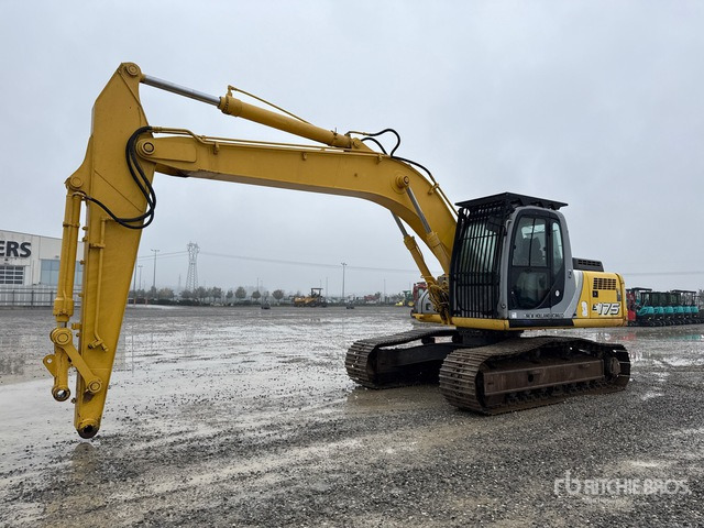 2006 New Holland E175 Tracked Excavator - Excavadora de cadenas: foto 2 2006 New Holland E175 Tracked Excavator - Excavadora de cadenas: foto 2