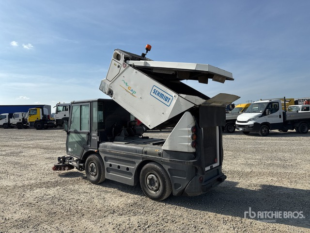 2006 Schmidt Compact 200 Autocarro spazzatrice - Barredora vial: foto 3 2006 Schmidt Compact 200 Autocarro spazzatrice - Barredora vial: foto 3