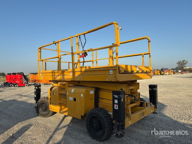 2007 Haulotte H12SX Diesel (Inoperable) Scissor Lift - Plataforma de tijeras: foto 3 2007 Haulotte H12SX Diesel (Inoperable) Scissor Lift - Plataforma de tijeras: foto 3