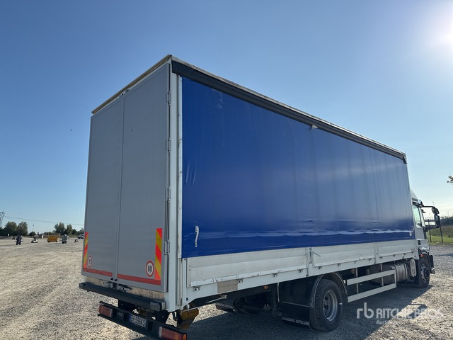 2011 Iveco Eurocargo 160E28 4x2 Curtain Side Truck - Camión lona: foto 5 2011 Iveco Eurocargo 160E28 4x2 Curtain Side Truck - Camión lona: foto 5