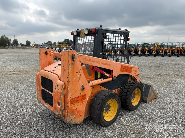 2012 Komatsu SK714-2 High Flow Skid Steer Loader - Minicargadora: foto 3 2012 Komatsu SK714-2 High Flow Skid Steer Loader - Minicargadora: foto 3