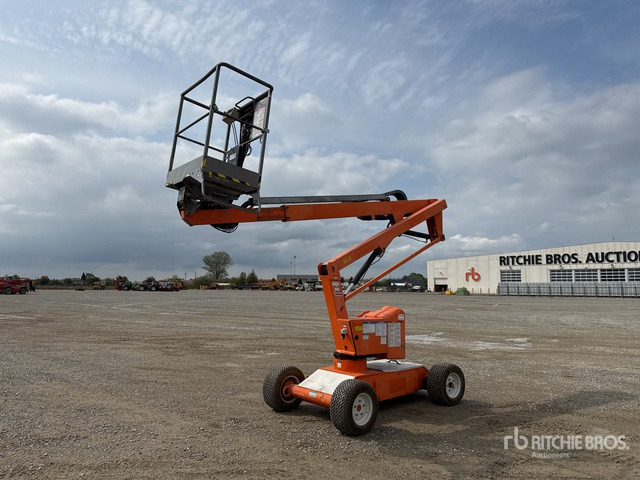 2013 Nifty-Lift HR12NE Electric Articulating Boom Lift - Plataforma articulada: foto 1 2013 Nifty-Lift HR12NE Electric Articulating Boom Lift - Plataforma articulada: foto 1