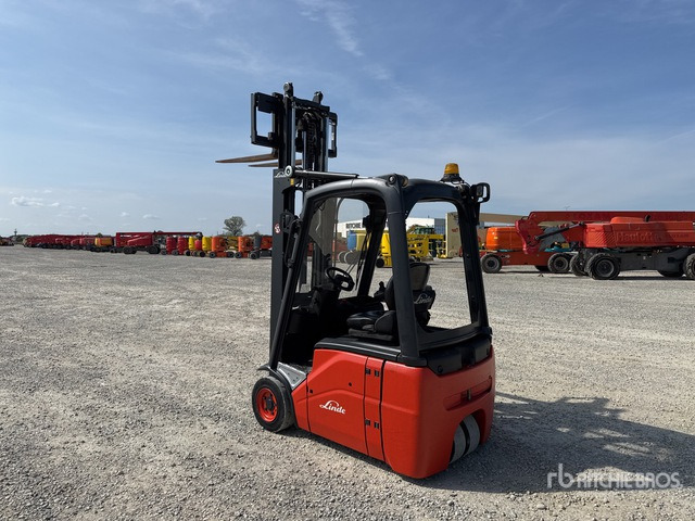 2014 Linde E16C-01 1600 kg Electric Forklift - Carretilla elevadora eléctrica: foto 4 2014 Linde E16C-01 1600 kg Electric Forklift - Carretilla elevadora eléctrica: foto 4