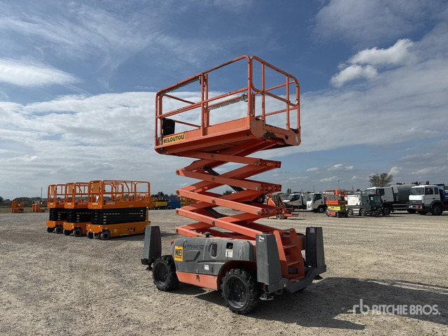 2015 Haulotte Compact12DX Diesel Scissor Lift - Plataforma de tijeras: foto 4 2015 Haulotte Compact12DX Diesel Scissor Lift - Plataforma de tijeras: foto 4
