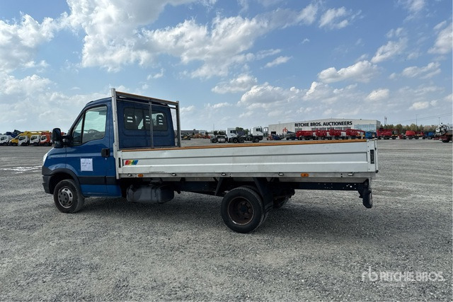 2015 Iveco Daily 35C11 Autocarro cassone fisso - Furgoneta caja abierta: foto 2 2015 Iveco Daily 35C11 Autocarro cassone fisso - Furgoneta caja abierta: foto 2