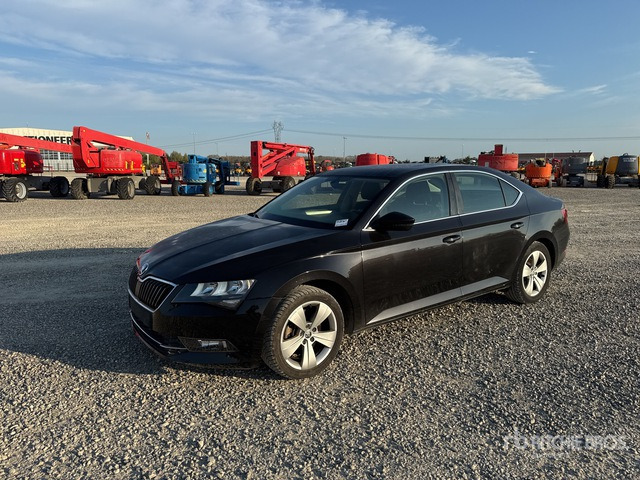 2018 Skoda Superb Autovettura - Coche: foto 1 2018 Skoda Superb Autovettura - Coche: foto 1