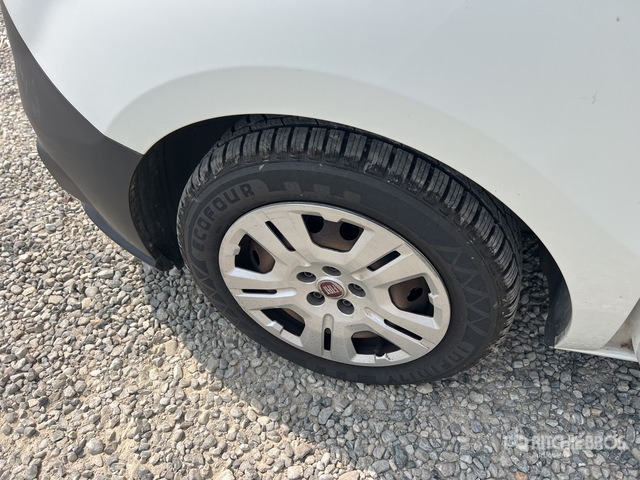 2019 Fiat Doblo Cargo Autocarro furgonato - Furgoneta pequeña: foto 5 2019 Fiat Doblo Cargo Autocarro furgonato - Furgoneta pequeña: foto 5