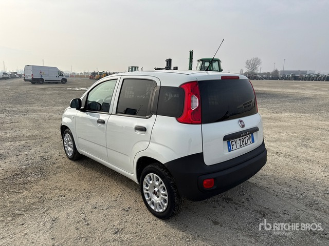 2019 Fiat Panda 1.2 69CV VAN EURO 6DT POP Van Truck - Camión caja cerrada: foto 2 2019 Fiat Panda 1.2 69CV VAN EURO 6DT POP Van Truck - Camión caja cerrada: foto 2