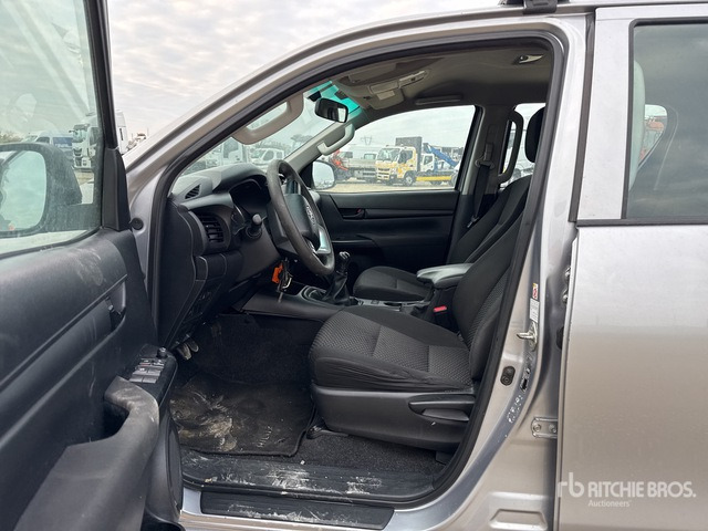 2019 Toyota Hilux Crew Cab Pickup - Pick-up: foto 4 2019 Toyota Hilux Crew Cab Pickup - Pick-up: foto 4