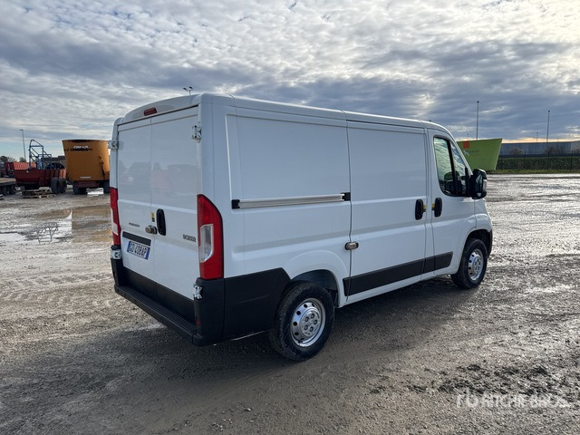 2020 Peugeot Boxer L1H1 2.2 BLUEHDI 140CV SeS Van Truck - Camión caja cerrada: foto 3 2020 Peugeot Boxer L1H1 2.2 BLUEHDI 140CV SeS Van Truck - Camión caja cerrada: foto 3