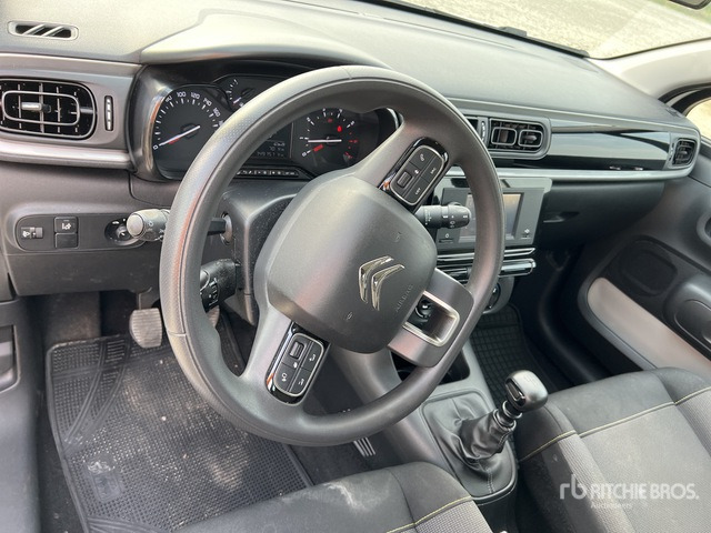 2021 Citroen C3 BLUEHDI 100 SeS BUSINESS COMBI Automobile - Coche: foto 5 2021 Citroen C3 BLUEHDI 100 SeS BUSINESS COMBI Automobile - Coche: foto 5