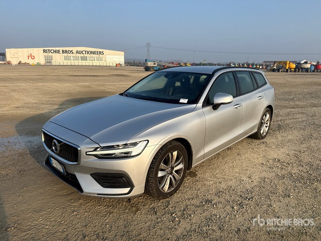 2021 Volvo V60 SW B4 D AUTOM. MOMENTUM BUSINESS Station Wagon - Coche familiar: foto 1 2021 Volvo V60 SW B4 D AUTOM. MOMENTUM BUSINESS Station Wagon - Coche familiar: foto 1