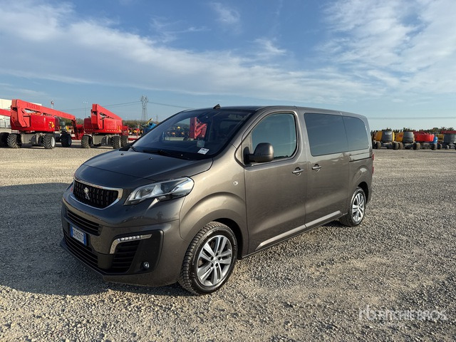 2024 Peugeot Traveller 8-Seat 2.0 BLUEHDI S&S Allure S ... Bus - Minibús, Furgoneta de pasajeros: foto 1 2024 Peugeot Traveller 8-Seat 2.0 BLUEHDI S&S Allure S ... Bus - Minibús, Furgoneta de pasajeros: foto 1