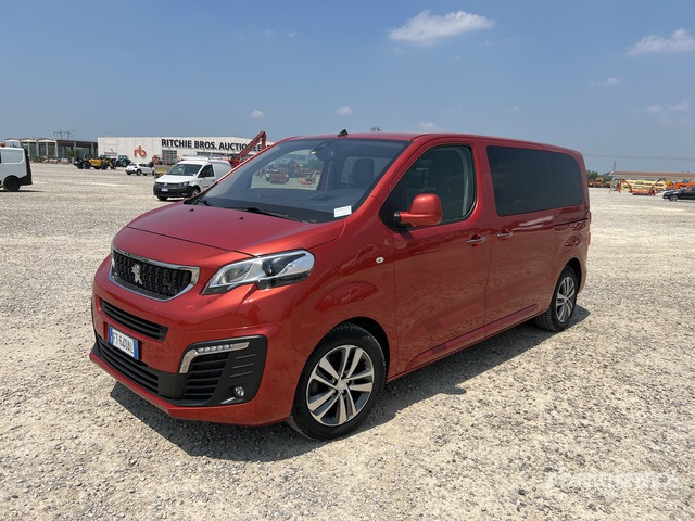 2018 Peugeot Traveller 8-Seat 2.0 BLUEHDI 150CV S&S AL ... Bus - Autobús: foto 2 2018 Peugeot Traveller 8-Seat 2.0 BLUEHDI 150CV S&S AL ... Bus - Autobús: foto 2