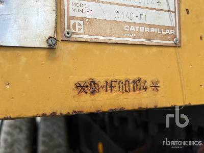 Excavadora de ruedas CAT 214BFT: foto 8