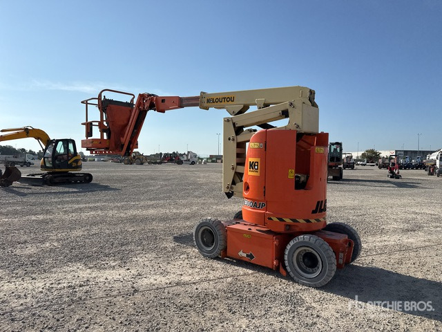 JLG E300 AJP Piattaforma monobraccio articolata - Plataforma articulada: foto 4 JLG E300 AJP Piattaforma monobraccio articolata - Plataforma articulada: foto 4