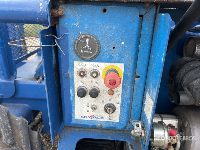 Skyjack SJ6832 RT Piattaforma aerea verticale - Plataforma de tijeras: foto 5 Skyjack SJ6832 RT Piattaforma aerea verticale - Plataforma de tijeras: foto 5